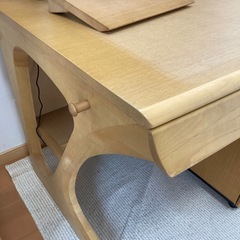 カリモク　学習机の画像