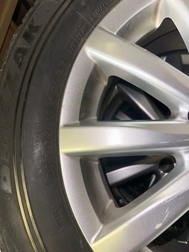 冬用ホイール（205/65R16）