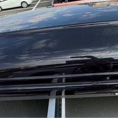 THULE ルーフボックス　大型　カニばさみ型で調整可能　大体のルーフバーに取り付け可能です。です。の画像