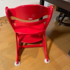 子供用の椅子の画像