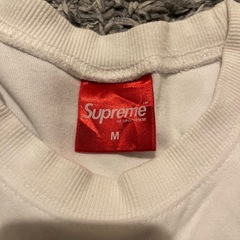 supremeトレーナー白Mサイズ　メンズの画像
