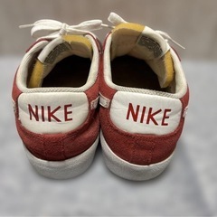 NIKE ナイキ／スエード ローカットスニーカー／27.5cm／赤×白／メンズの画像