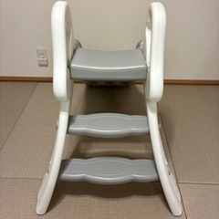 すべり台の画像