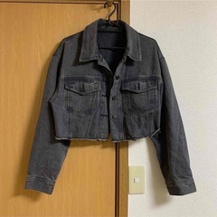 GU デニムクロップドジャケット グレーの画像