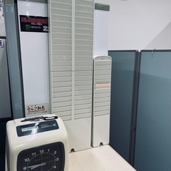 ブランド: アマノ アマノ 電子タイムレコーダーBX-6000WB  鍵付き  タイムカード入れ AMANO製品　12人用と48人用の2セットの画像