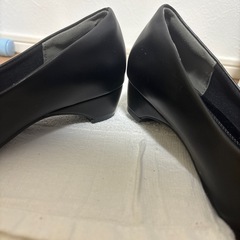 レディース　ブラックパンプスの画像