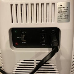卓上冷蔵庫🔴冷にもホットにもなりますの画像