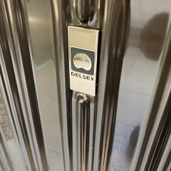 超軽量🔴ブランドスーツケース70.45.30センチの画像