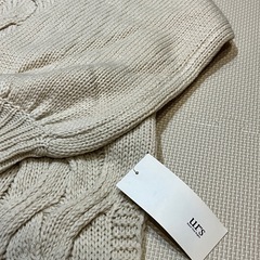 新品未使用！ブランド！セーターの画像