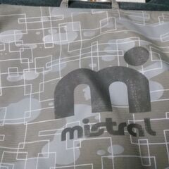 mistral スノーボード ウェアの画像