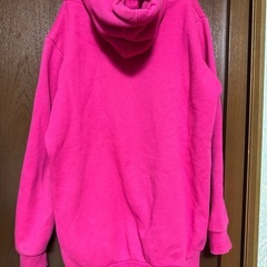 ピンクパーカー　の画像
