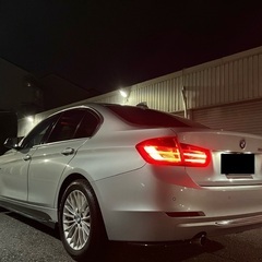 BMW 3シリーズ　F30 F31 軽油　ディーゼル　320d シルバーの画像