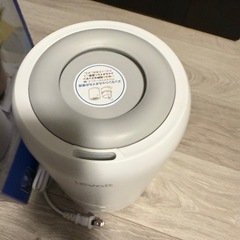 美品⭐︎Levoit Dual 100 加湿器 ホワイト 取扱説明書と箱付きの画像