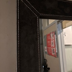 大きな鏡！幅もあるので全身コーディネートをチェックしやすい!の画像