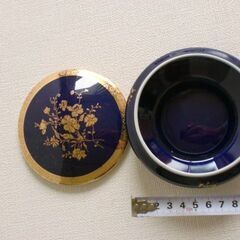 陶器製小物入れの画像