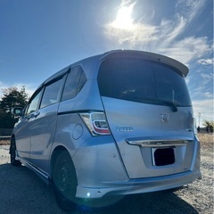 【車検たっぷり2027/6】ホンダ フリード 2012年式 不具合なし！すぐ乗れます／スタッドレスタイヤ付きの画像