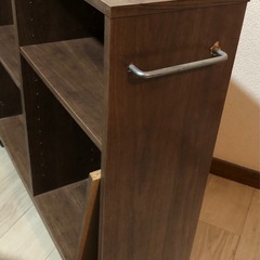 キャスター付き本棚の画像