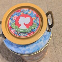 シンガポール　クッキーミュージアム　Otterly Singapore空缶の画像