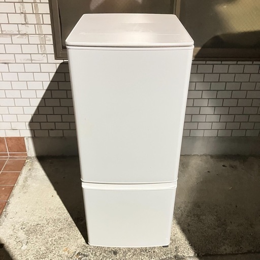 今週末まで値下げ》スタッドレスタイヤ プリウスPHV GR用 225 / 40R18 880