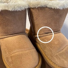 moz ブーツ　18cm
の画像