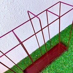 ✨【無料でお譲り】鉄製スリム傘立て☂️ブラウン塗装・玄関収納にピッタリ！おしゃれなスリムデザインで場所を取らない傘立てをお探しの方へ🌈✨の画像