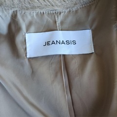 JEANASIS ベージュファーベストの画像