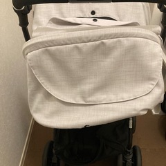 コンビ　ベビーカー　クロスゴー4キャス　の画像