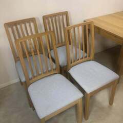 IKEA 拡張可能 ダイニングテーブル + チェア 4脚の画像