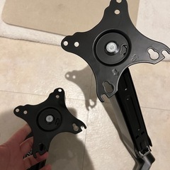 モニターアーム　
デュアルの画像