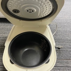 炊飯器の画像