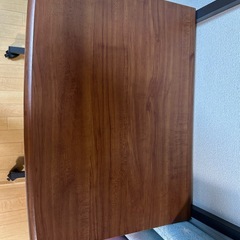 パソコンデスクの画像