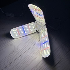 植物育成LEDライトの画像