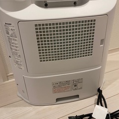 シャープ 加湿セラミックファンヒーター HX-H120-W 2018年製の画像