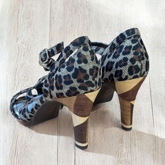 ダイアナ アルテミス ヒール サンダル 23cm おしゃれ レオパードの画像