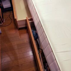 無印　シングルベッドとマットレスの画像