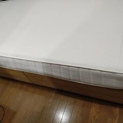 無印　シングルベッドとマットレスの画像