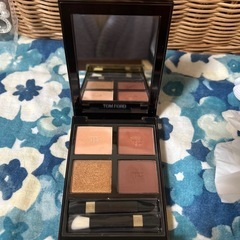 トムフォード アイシャドウ デザートフォックスの画像