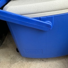 コールマン クーラーボックス キャンプ用品の画像