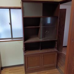 昔の食器棚？本棚？　古い家具の画像