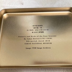 「東京国立博物館」「四季花鳥図巻　坂井抱一筆」ピンク空缶　神戸月堂　中身なし スチール缶　小物入れ　コレクションの画像