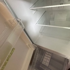 🟦冷蔵庫番号59 SHARP 2021年製【152ℓ】大阪府内全域配達無料 保管場所での引取は値引きしますの画像