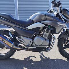 スズキ　GSR250　1.7万KM　減算歴なし　綺麗 　ヨシムラ　タイヤ走行少　愛知発　発送、直接引取可能　書類完備　詳細写真、始動動画ありの画像
