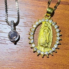 ゴールド シルバーカラー ペンダント ネックレス セットの画像