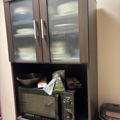 食器棚の画像