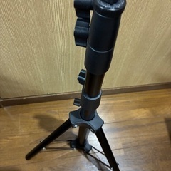 綺麗な三脚の画像