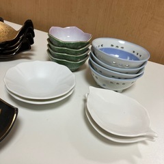 ミニ器、皿色々の画像