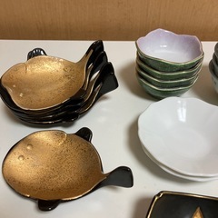 ミニ器、皿色々の画像
