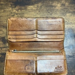 SAADビーズ刺繍 レザー長財布の画像