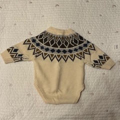 バースデイ tete a tete ニットロンパース 70ノルディックの画像