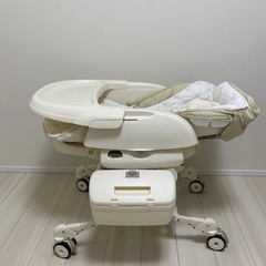 Combi CWL フェアレット AT ラグジュア 電動 スウィングチェアの画像